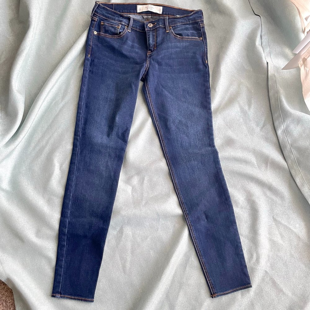 Abercrombie & Fitch Perfect Stretch Skinny Jeans - Picture 1 of 3